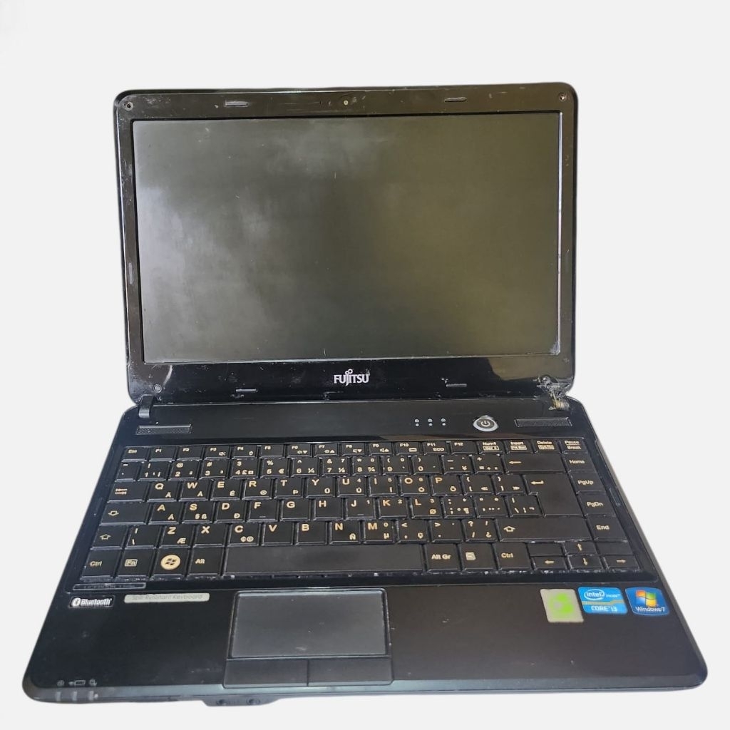 Laptop Fujitsu Lifebook S Series Core i3-2310M Tanpa Ram/HDD Minus Layar & Batre