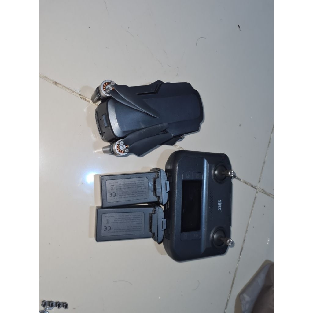 sjrc f5s pro+ bekas drone 2axis gimbal. 2baterai, bonus 2 bms lagi