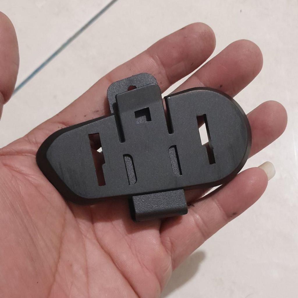 BRACKET BREKET INTERCOM BLUETOOTH IT R8 ORIGINAL. SECOND LIKE NEW