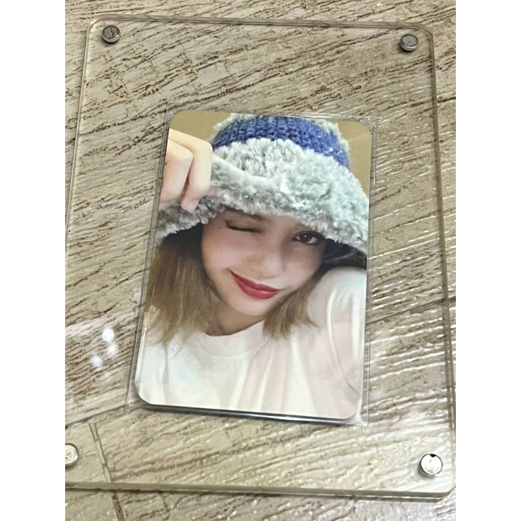 LALISA broadcast official photocard