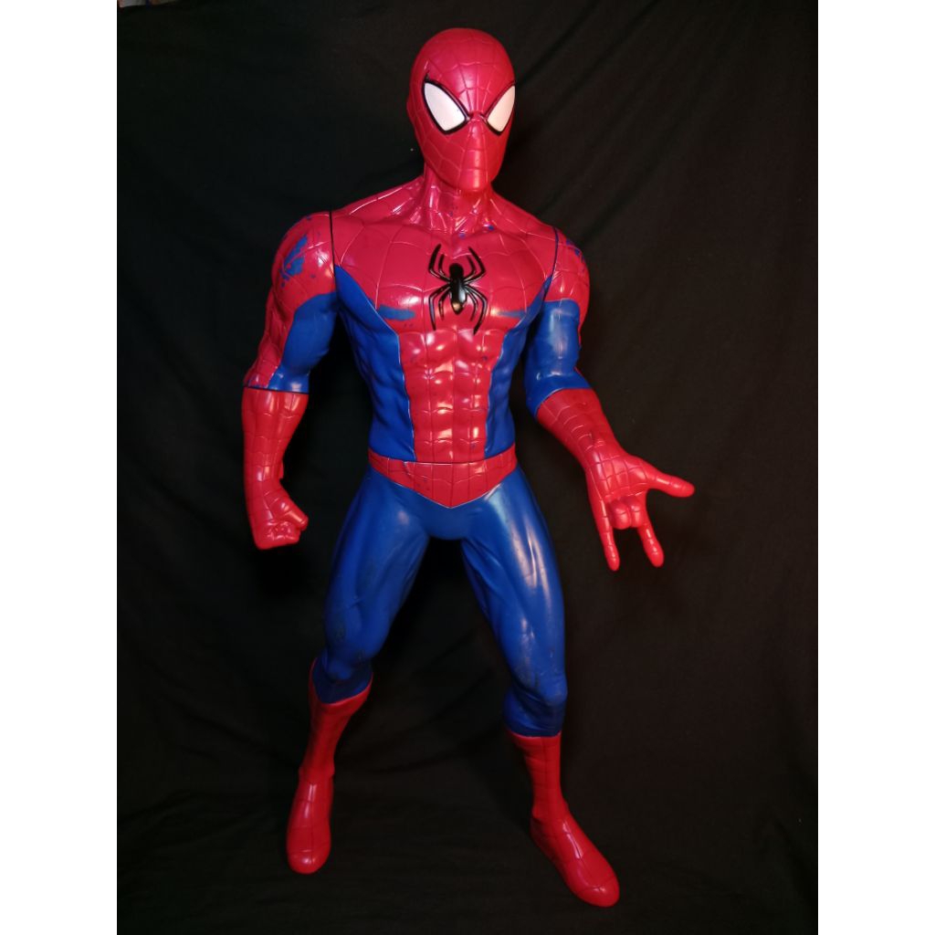 Marvel Ultimated Spider-Man Figure