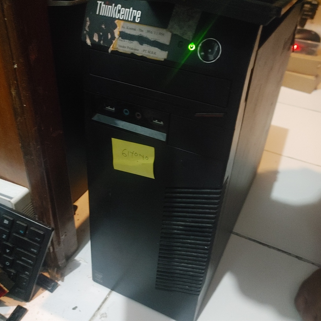 CPU LENOVO Thinkcentre core i3 gen4