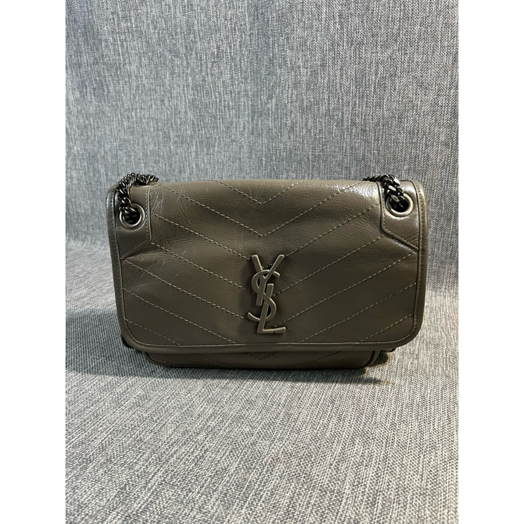 ysl Niki medium