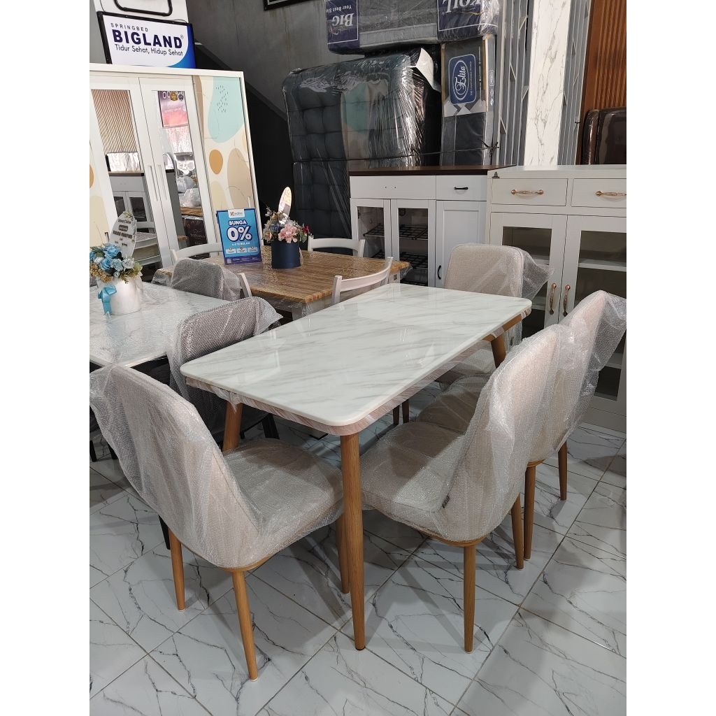 MEJA MAKAN MARMER KURSI 4 SET