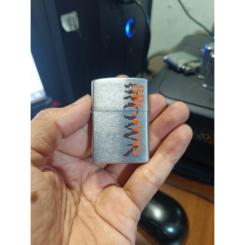 Zippo NFL Claveland Browns 2000 XVI Used