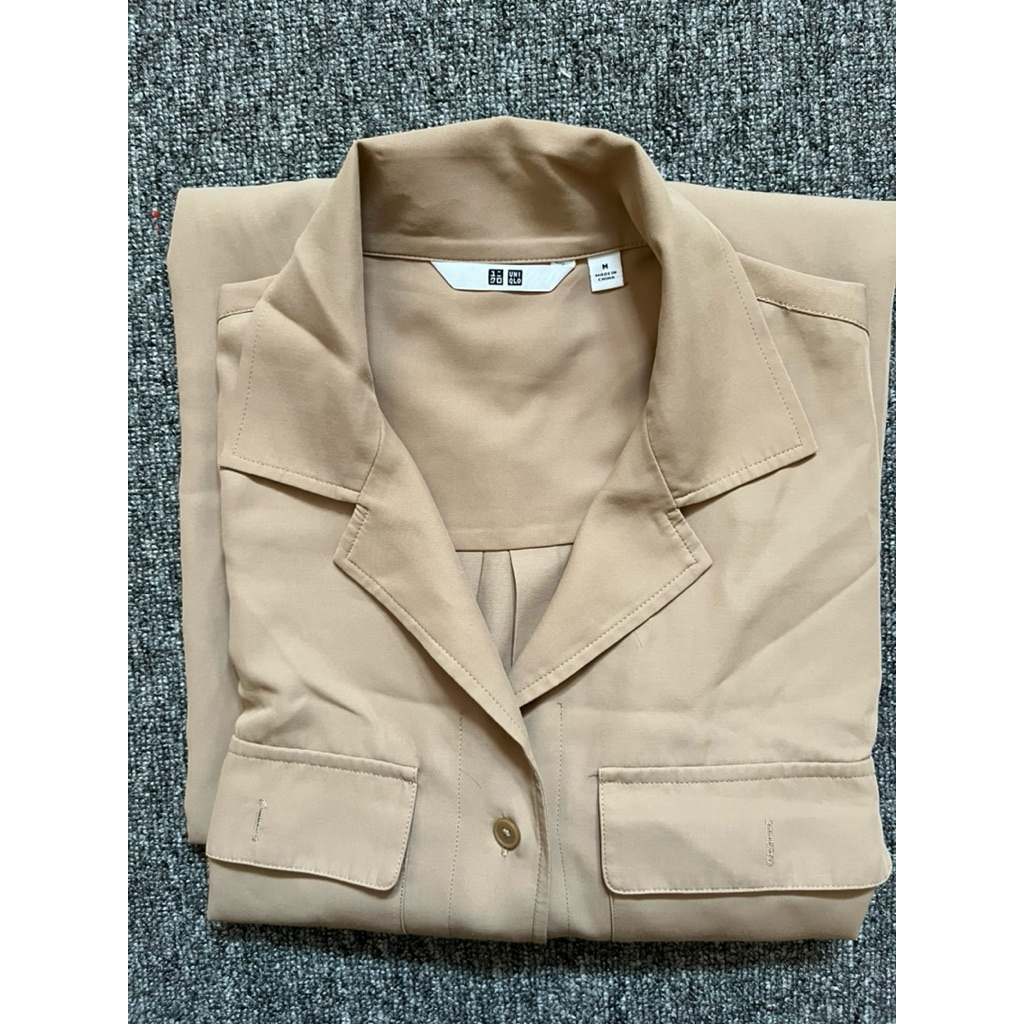 Preloved Atasan Wanita Uniqlo / Atasan Uniqlo Size M