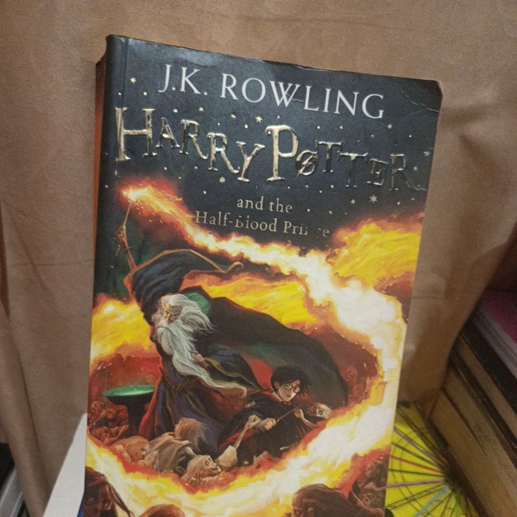 HARRY POTTER - J.K.ROWLING