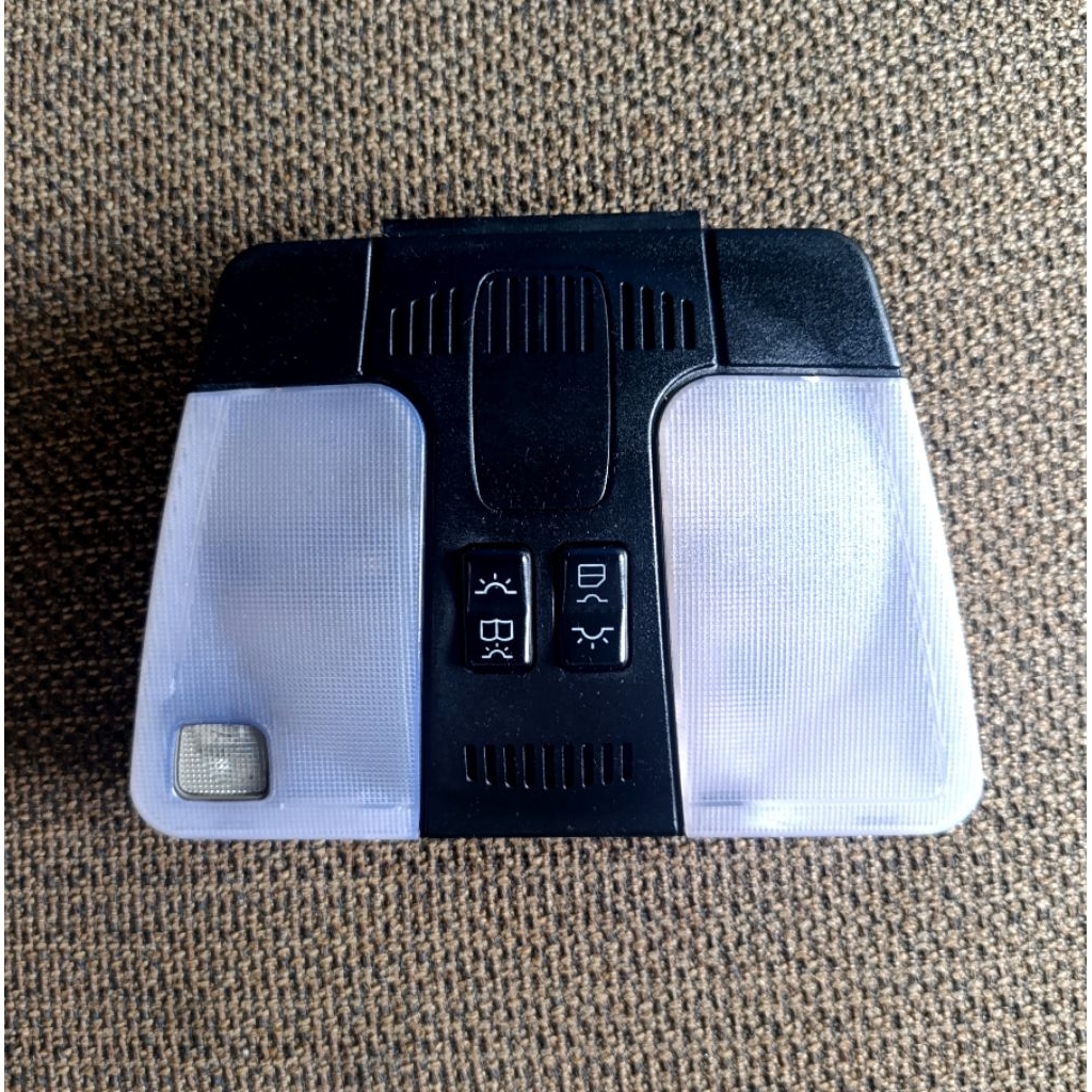 Lampu Kabin W202 Prefacelift