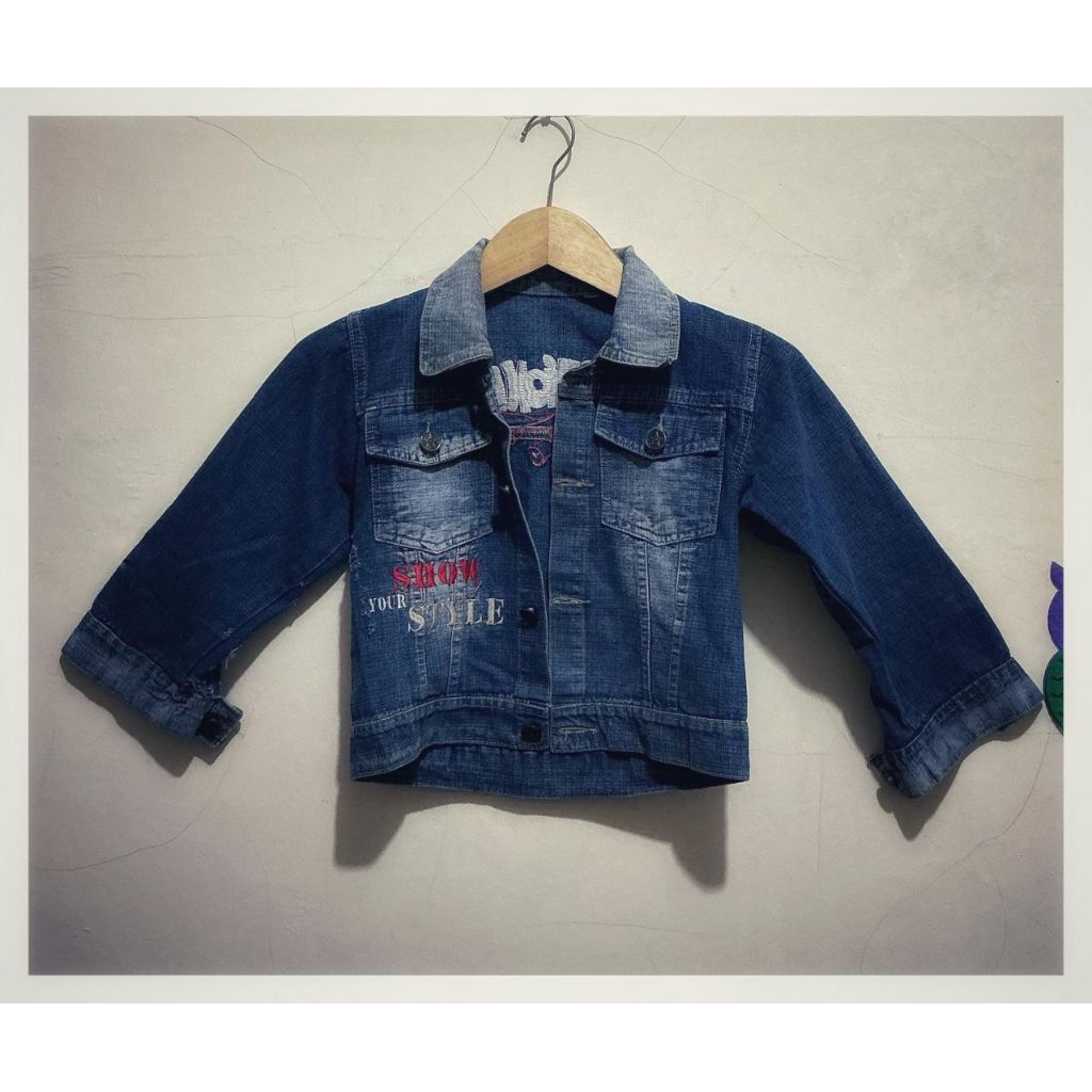 Outer Jeans Denim Crop Ripped Lengan Panjang Biru Tua Kekinian
