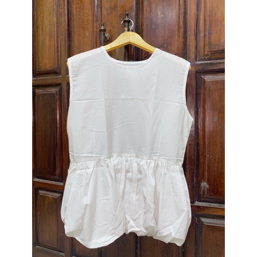 [PRELOVED] Atasan Wanita Balon Tanpa Lengan - INNER BALON
