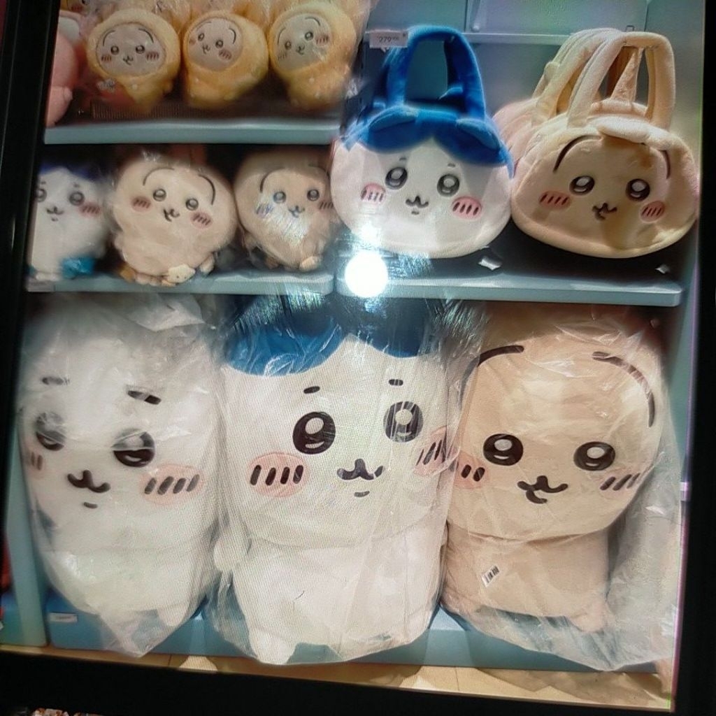 MINISO CHIIKAWA BONEKA JUMBO