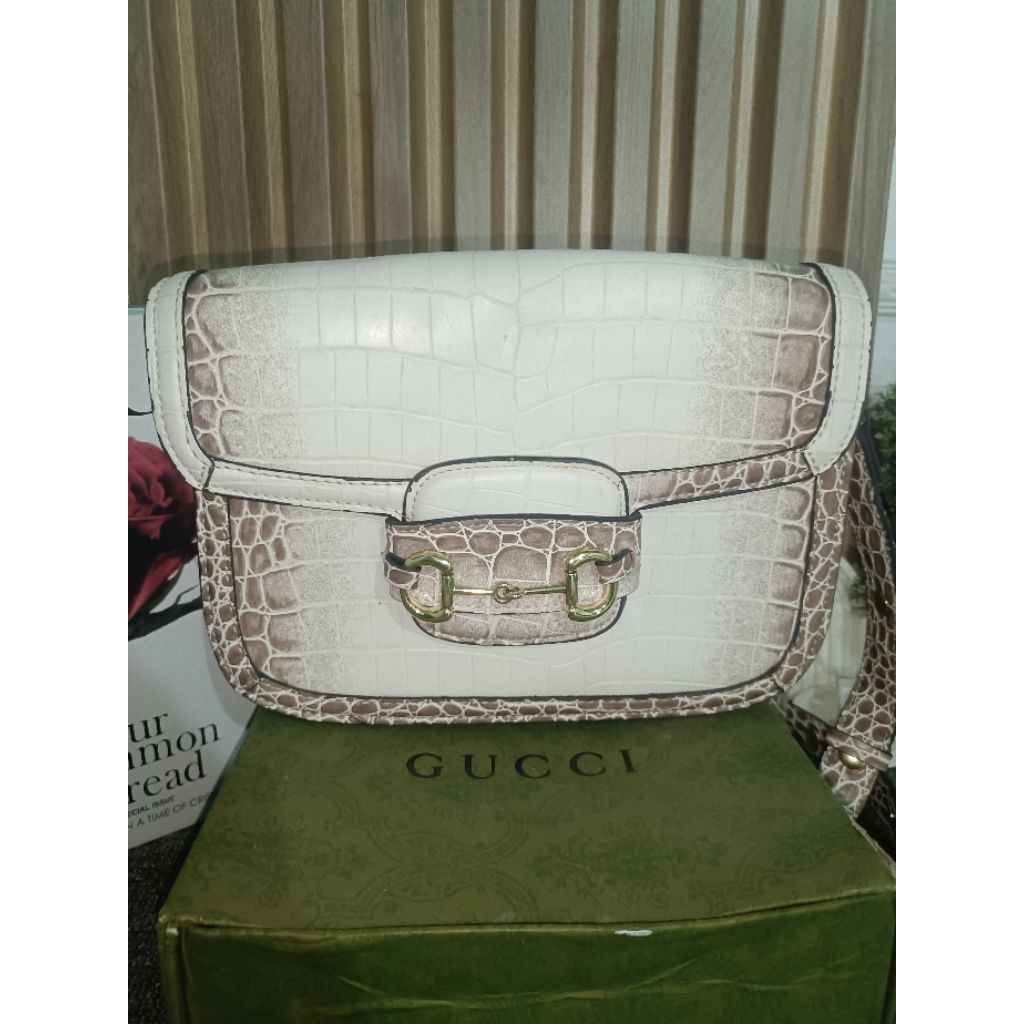 TAS GU*CI VVGC