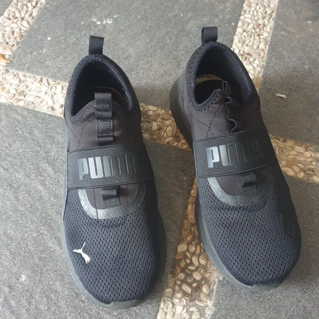 sepatu pria puma anzarun slip on sz 41 second ori