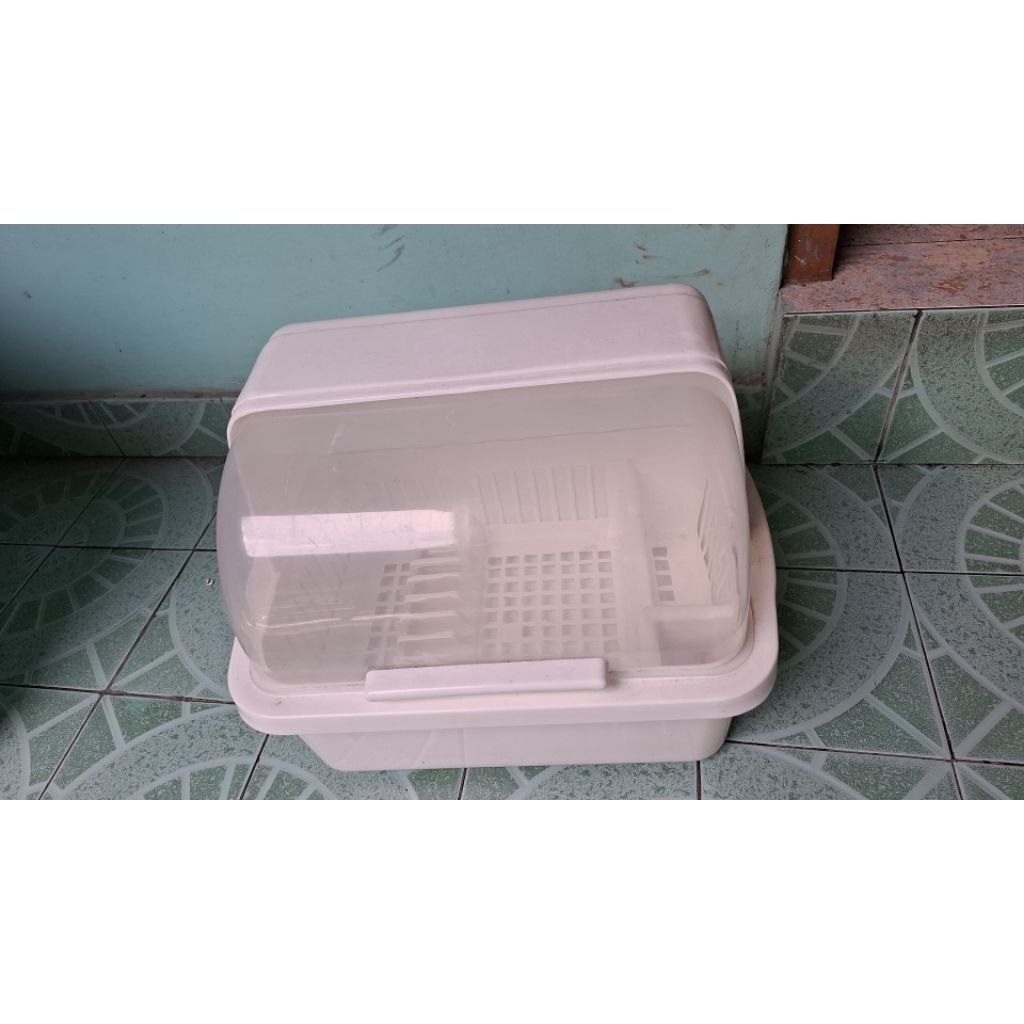 Rak piring tertutup Acehardware  preloved. Area Jogja, bisa COD