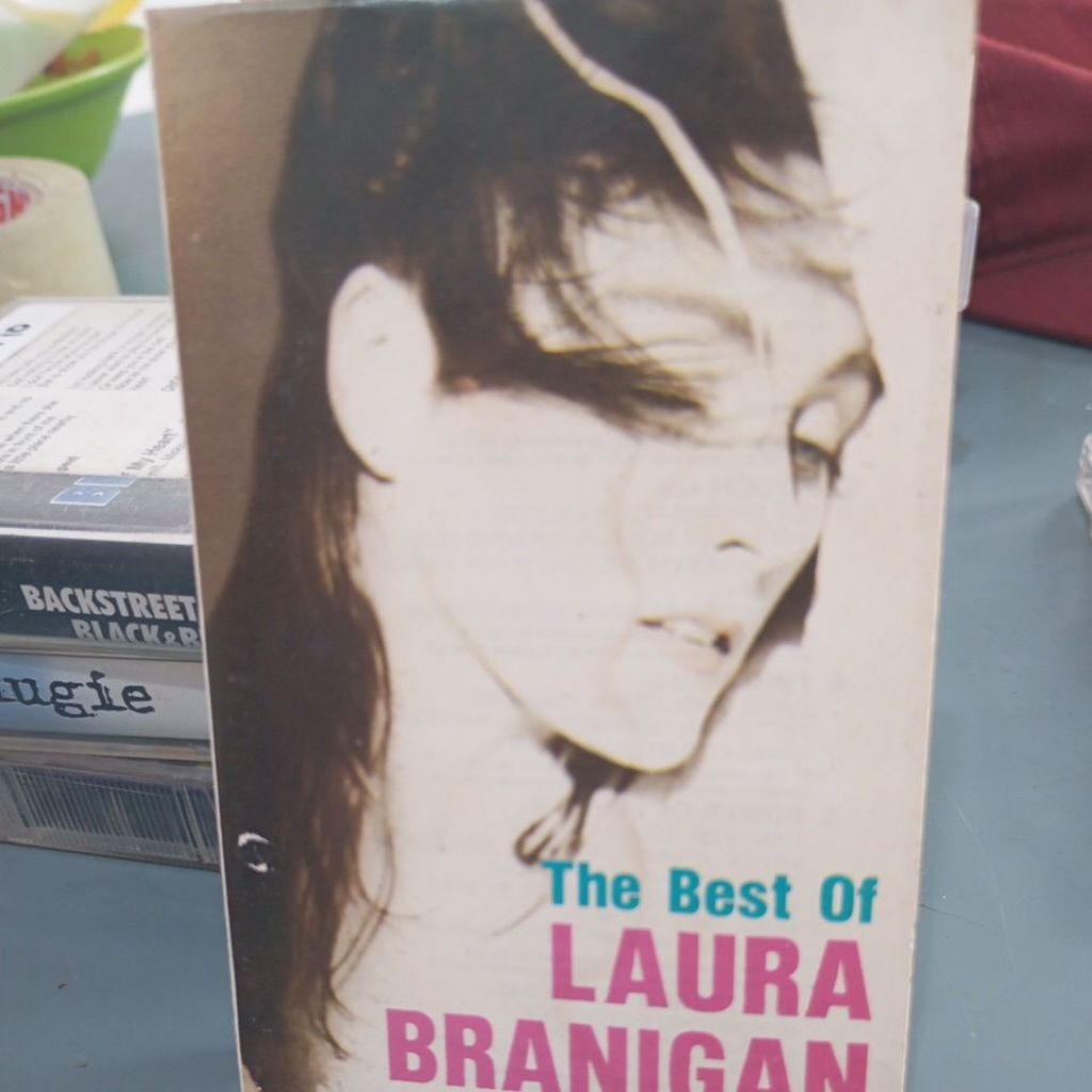kaset pita laura branigan the best of