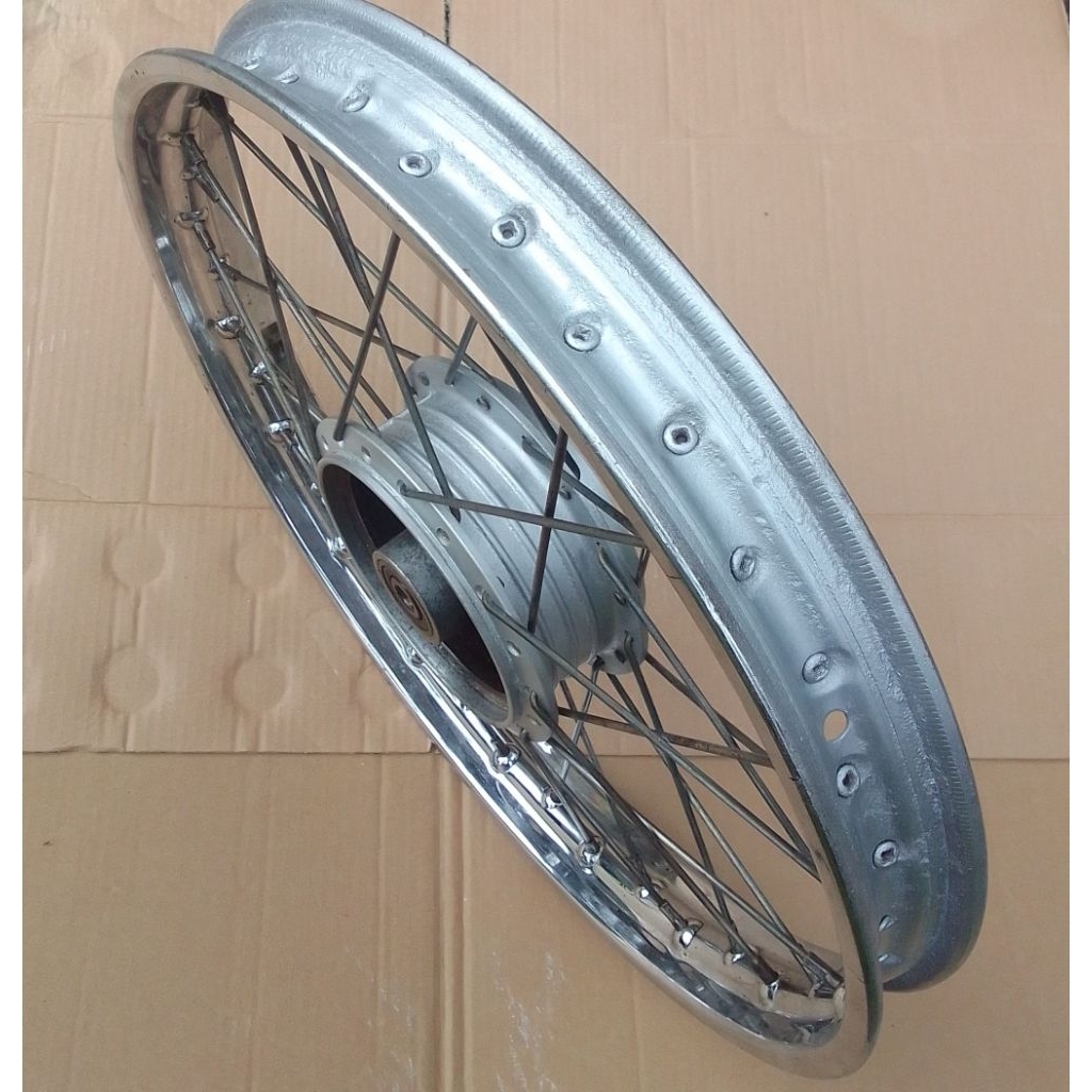 veleg jari jari belakang Shogun smash 110 tornado.suzuki ring 17-140