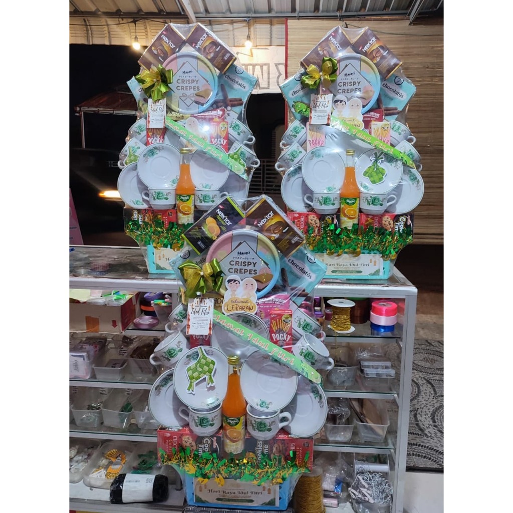 (INSTAN)Parcel Lebaran medan,parcel keramik,parcsel snack premium/hadiah natal/kado natal/hampers na