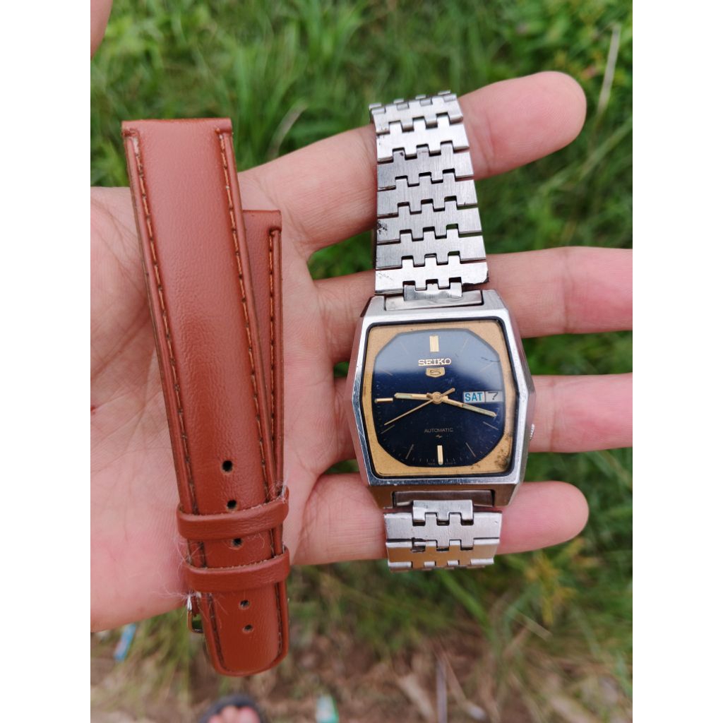 Jam tangan Seiko 5 otomatis original vintage