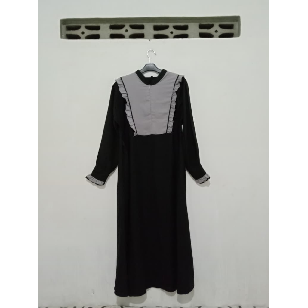 preloved oneset gamis + Khimar hitam motif