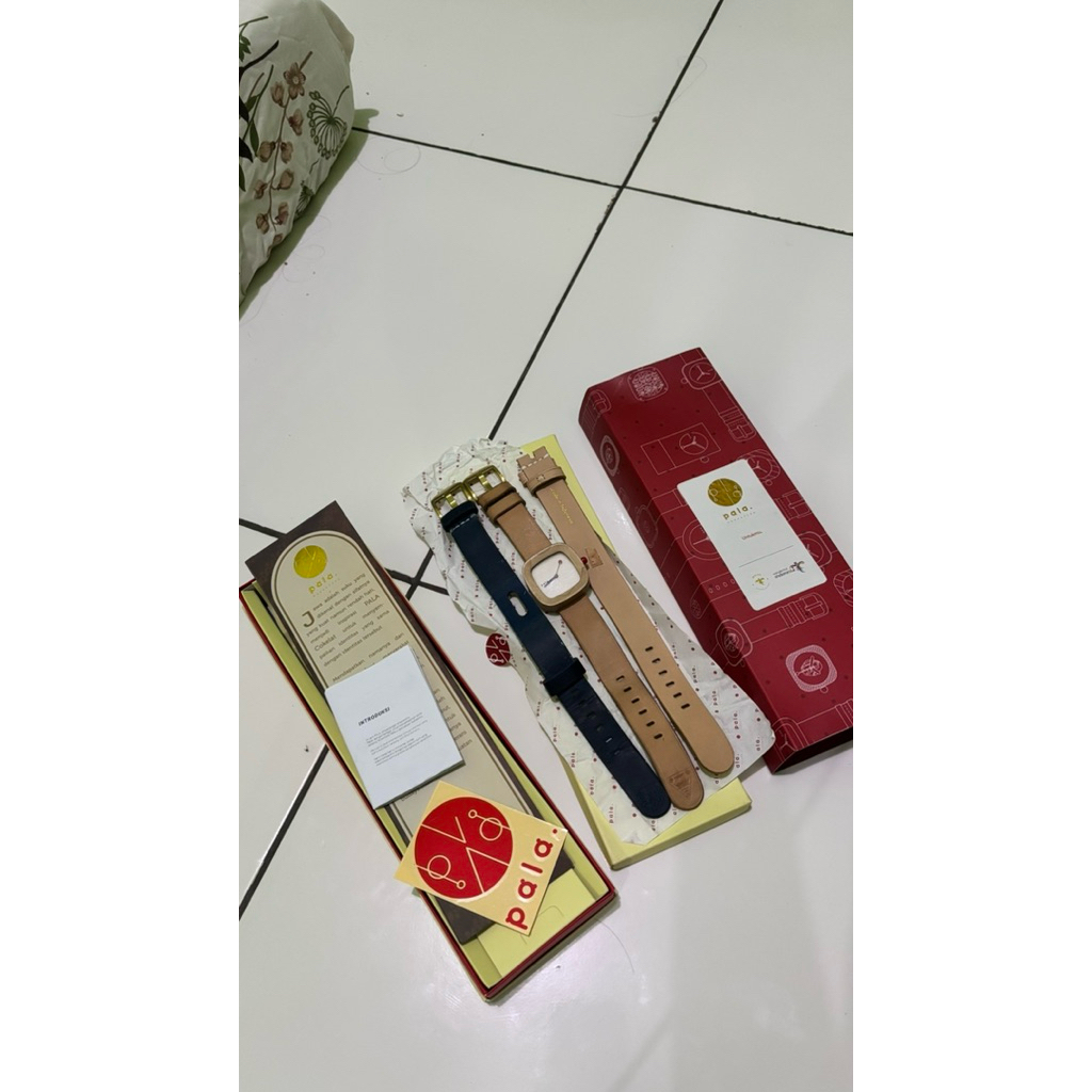 (PRELOVED) BUNDLING PALA NUSANTARA MINI NATURAL SPESIAL FREE STRAP - JAM TANGAN KAYU DAN KULIT PREMI