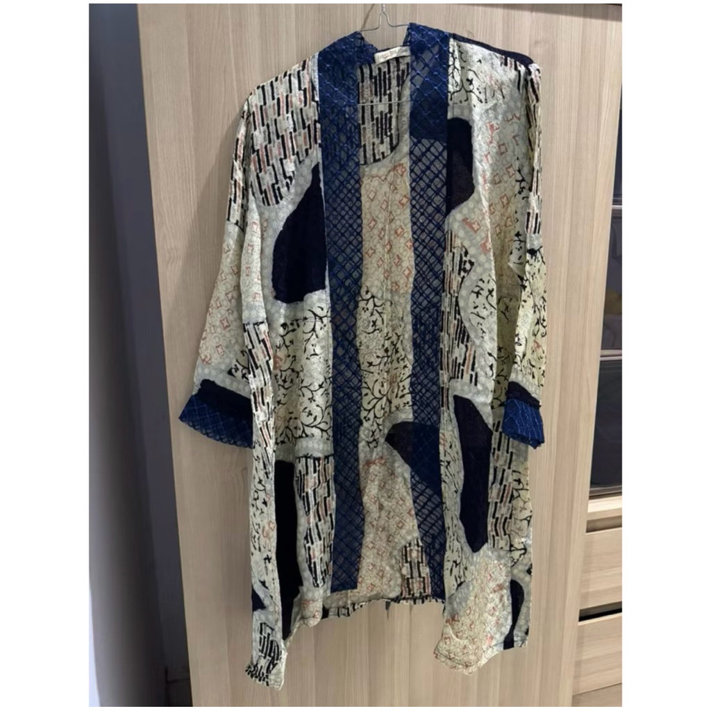 Preloved Outer Sarah The Label