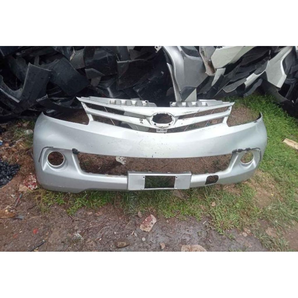 bumper bemper depan Toyota Avanza tipe G 2012 2013 original copotan