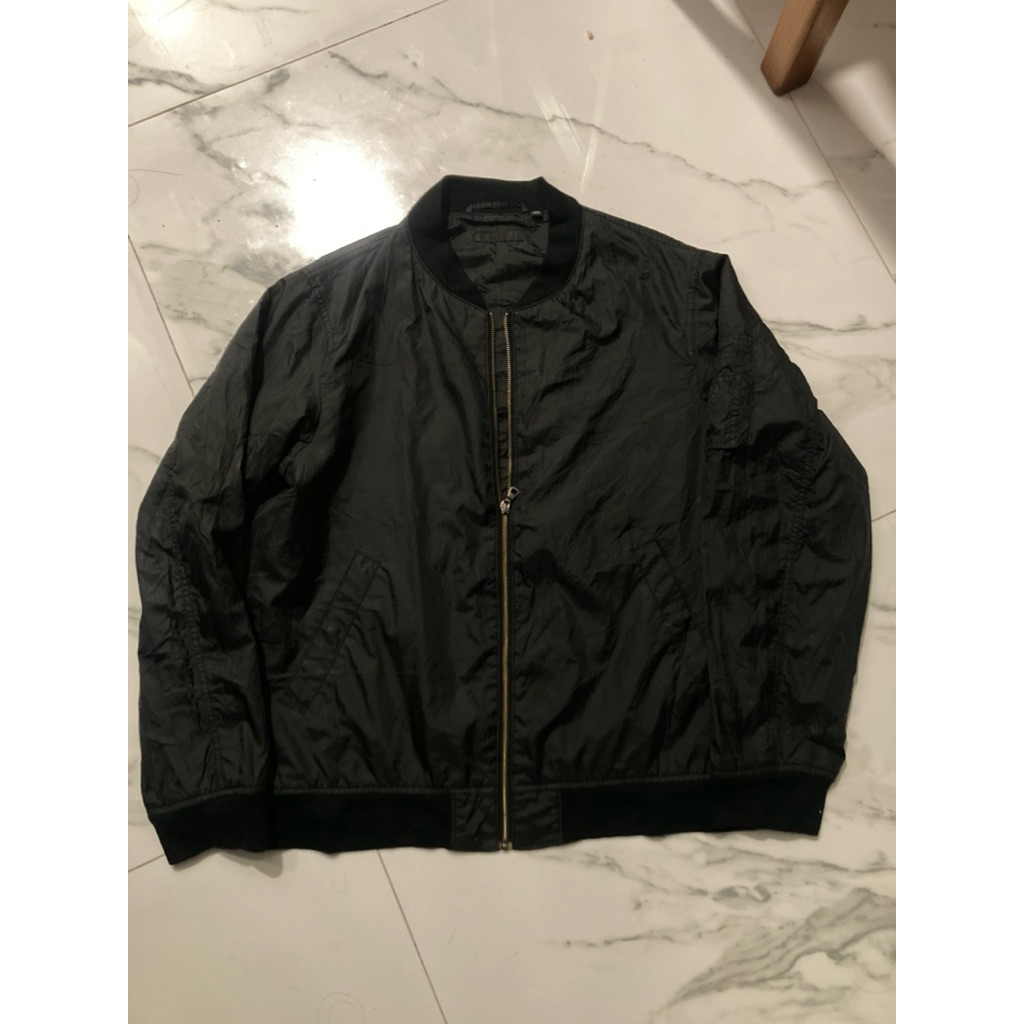 uniqlo bomber xl