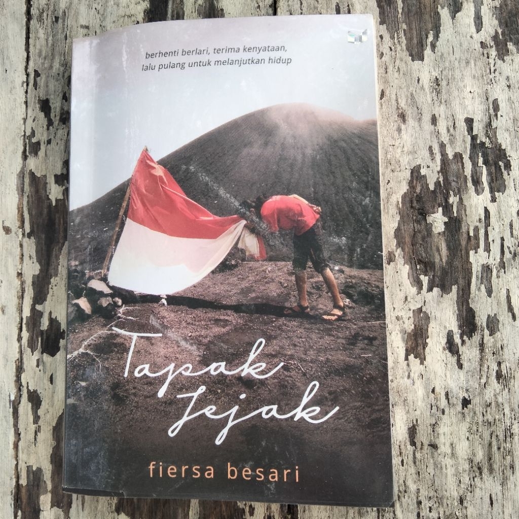 BUKU PRELOVED JEJAK LANGKAH FIERSA BESARI