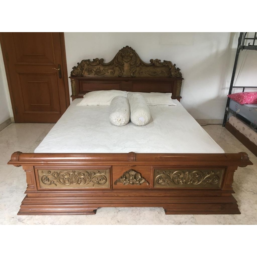 Ranjang Ukir Kayu Jati Muda Kokoh 180x200