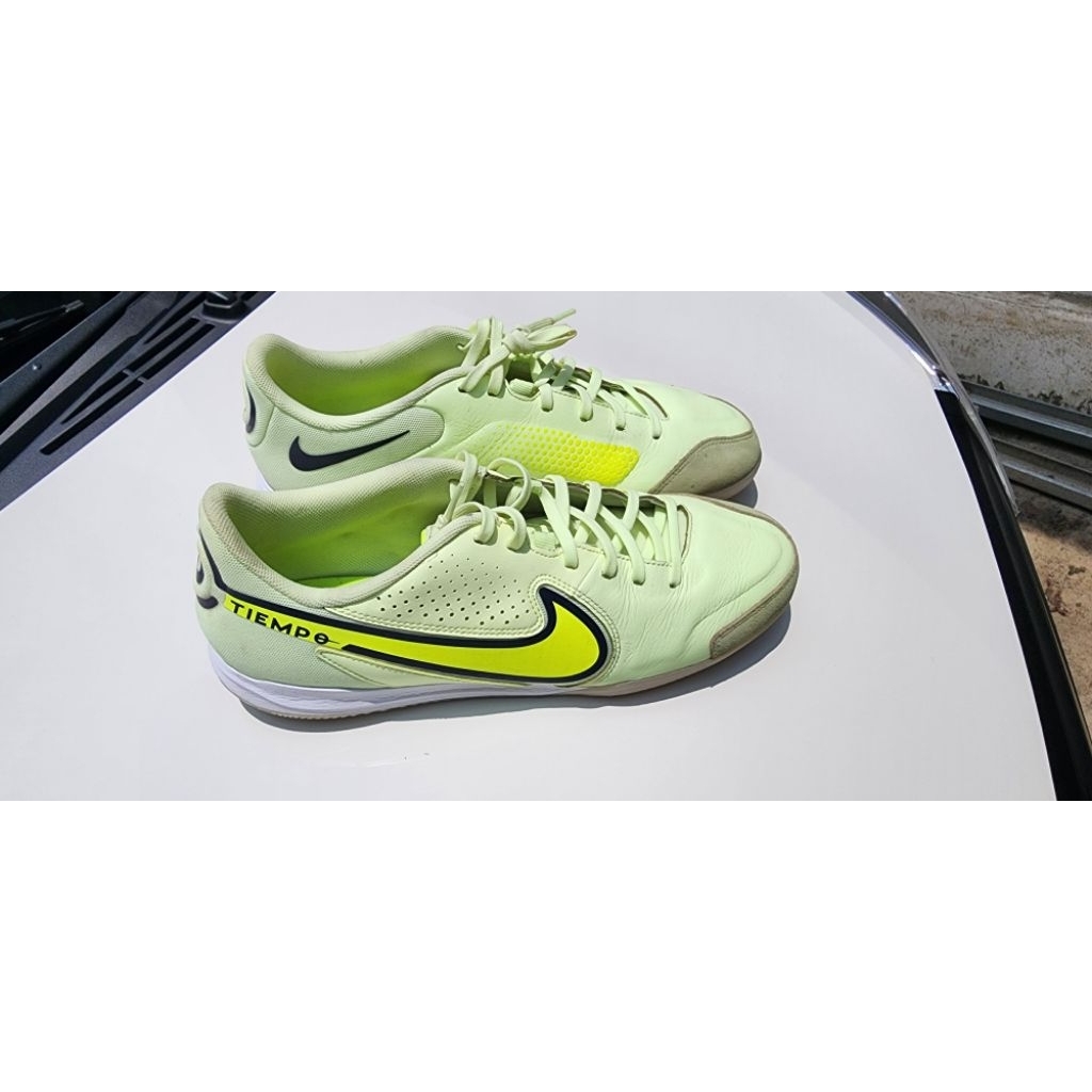 PROMO RAMADHAN  Sepatu futsal nike tiempo legend 9 Academy 44.5 second mulus