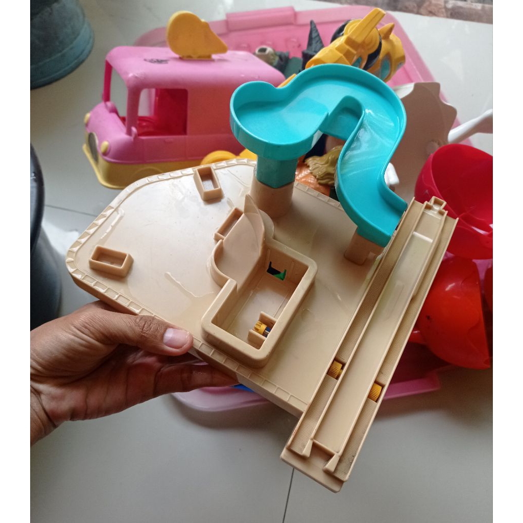 Figure / Mainan Preloved - Diorama Tomy - Original Tomy