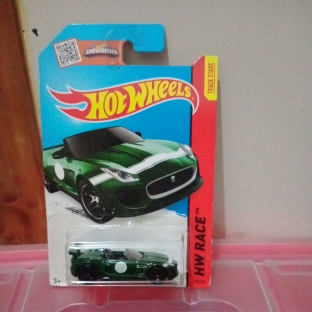 Hot Wheels 15 Jaguar F-Type Project 7