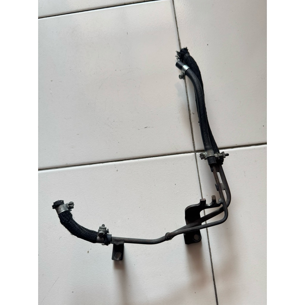 fuel rail selang bensin suzuki amenity esteem 1.3 karbu