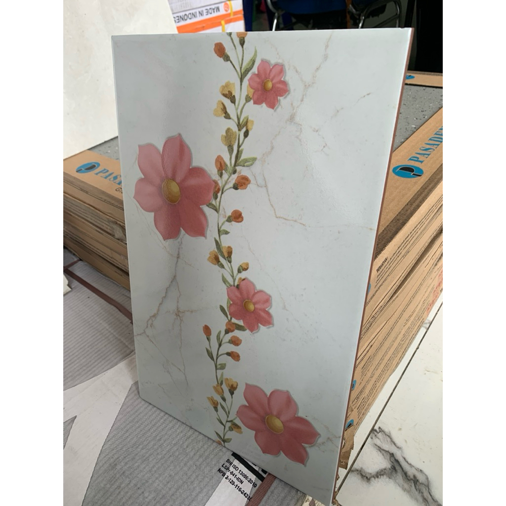 Keramik Dinding Motif Bunga 25x40 Chrisvena Pink