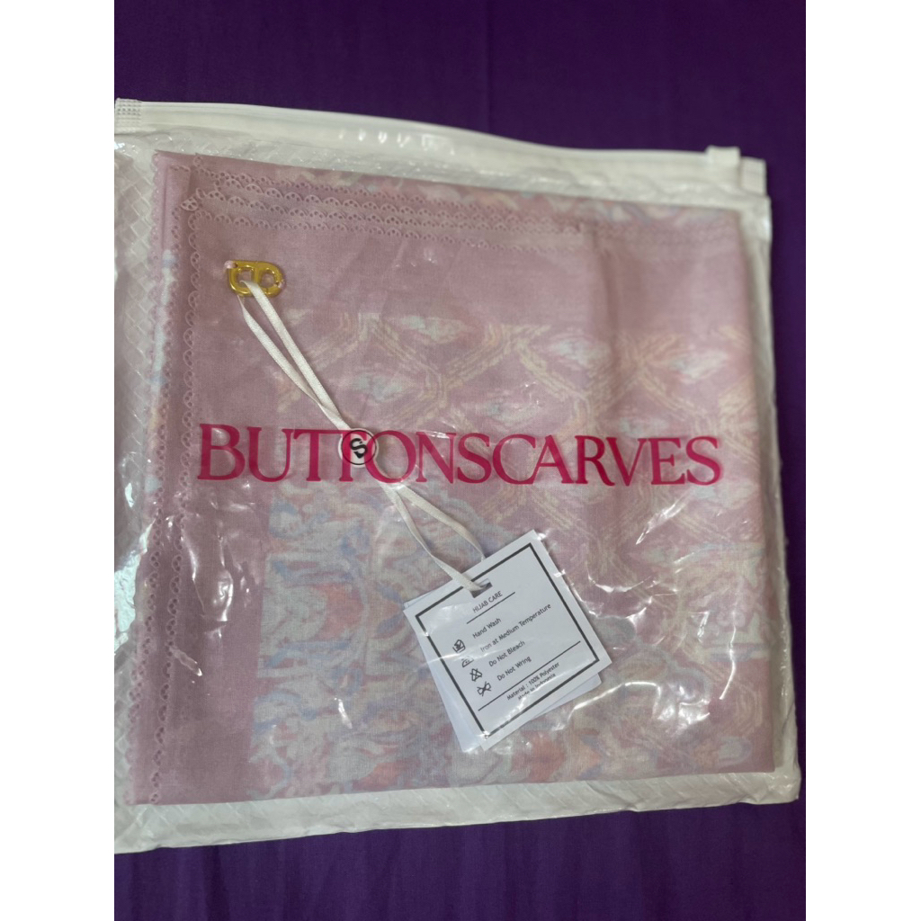 NEW AS IS BUTTONSCARVES GRANADA PINK MIST