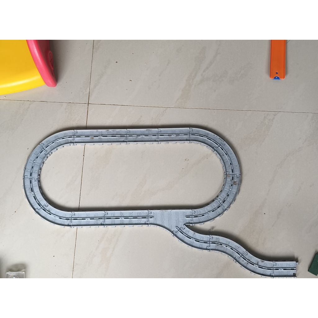 rel kereta Thomas