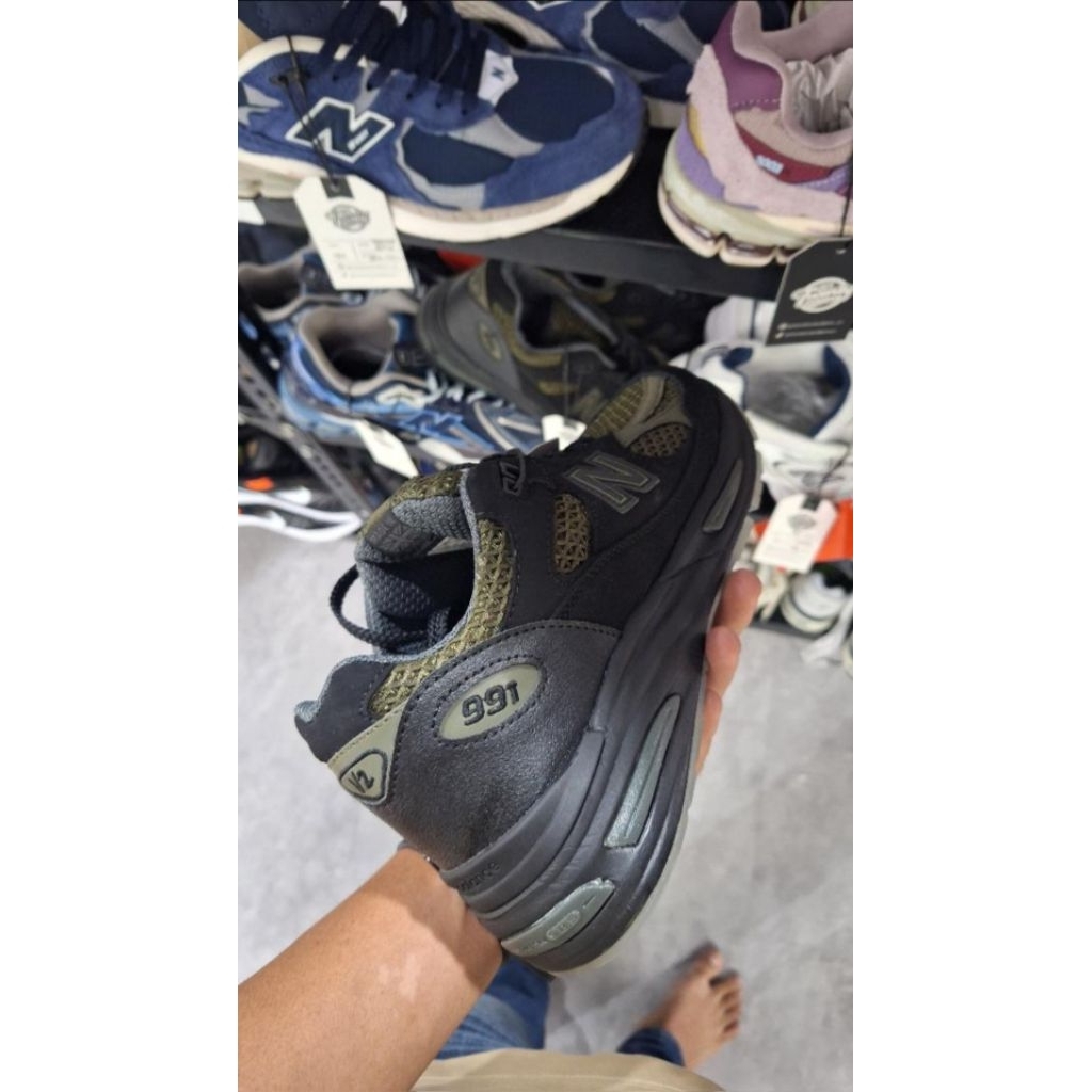 NB Stone Island 991 Minus Box