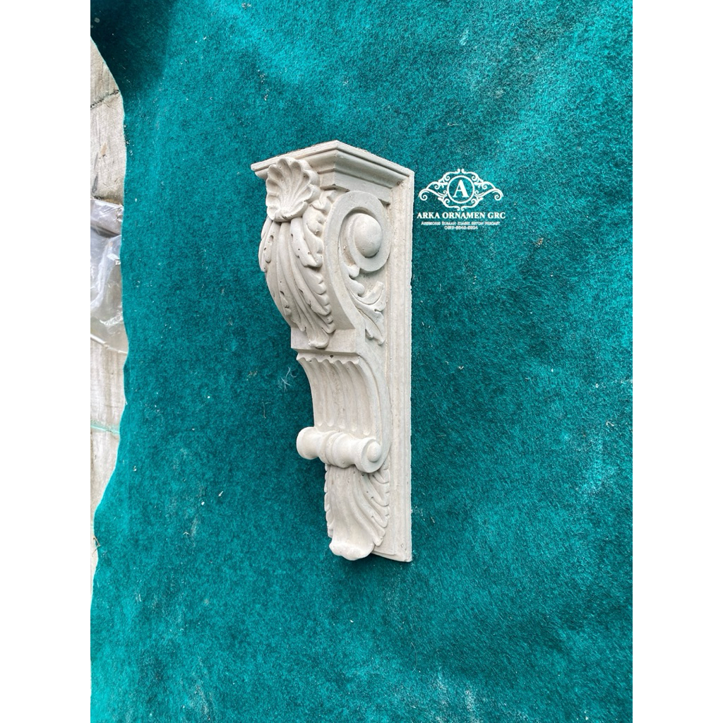 KORBEL CORBEL JENDELA UKURAN. L.12cm T.12cm P.42cm