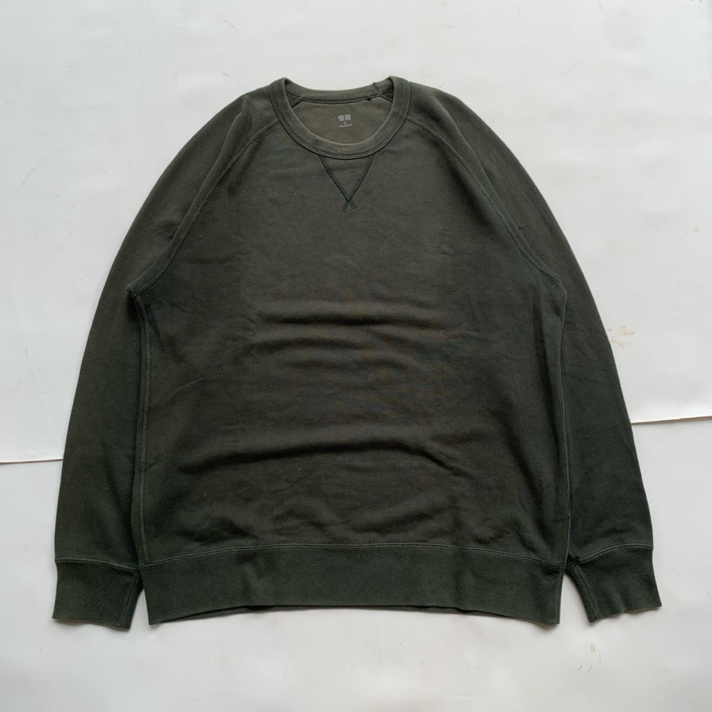 Crewneck Uniqlo dark army