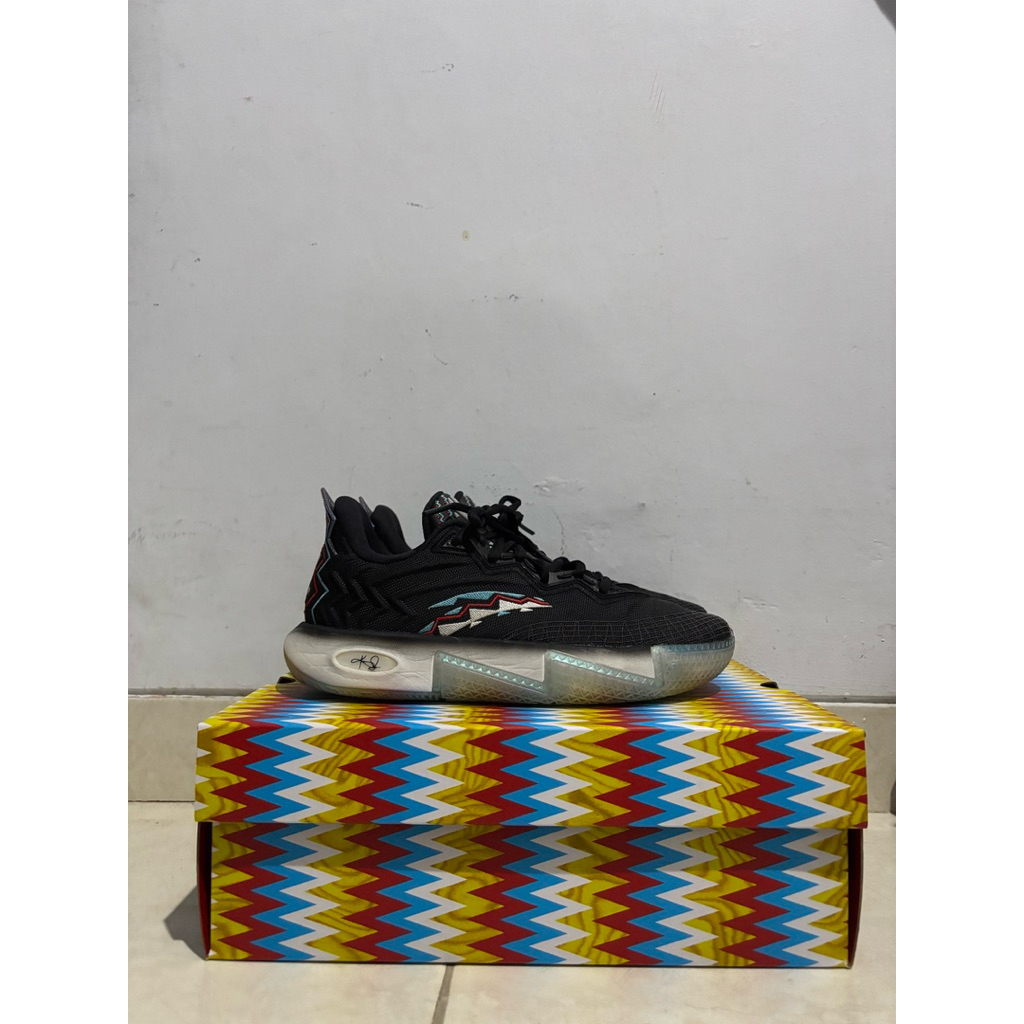 Anta KAI 2 Black Grey