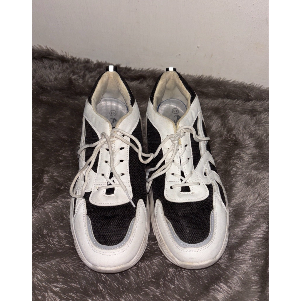 Dr Kevin Women Shoes Black White Sneakers Sepatu Wanita
