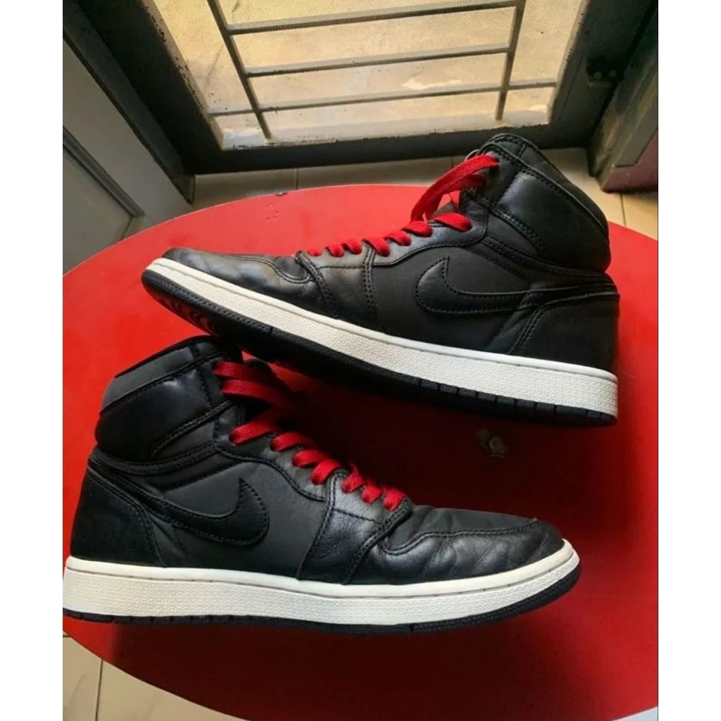 Air Jordan 1 Retro High OG 'Black Gym Red'