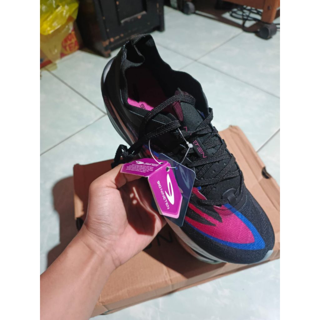 SEPATU RUNNING 910 HAZE MIRAEIGE SIZE 42
