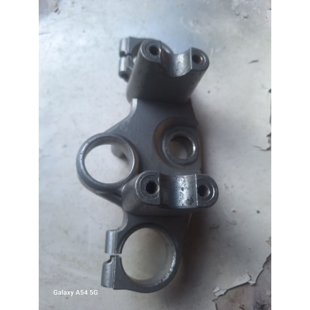 Segitiga Atas yamaha Byson Bekas Original