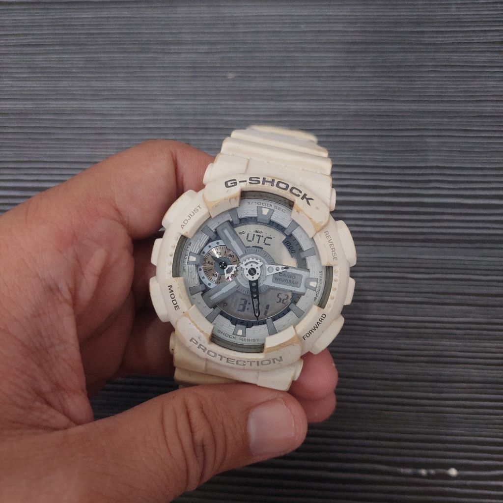 G-Shock GA-110 White Original Second Preloved