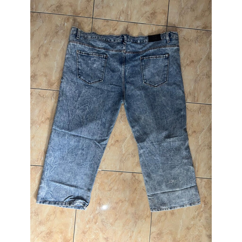 Kulot Straight Jeans Sky Blue by JOZA Size 42 Preloved (PL) Celana Jeans Wanita Pants Basic