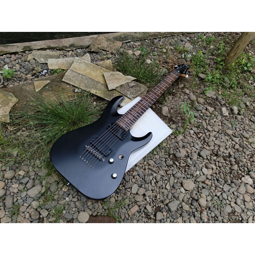 Gitar Schecter Demon 7