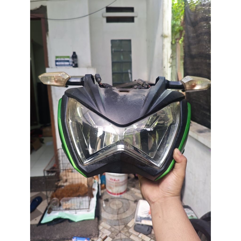 Lampu depan Headlamp reflektor Z250fi original