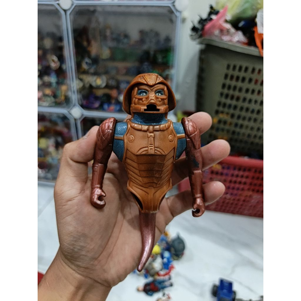 junk figure motu he man saurod