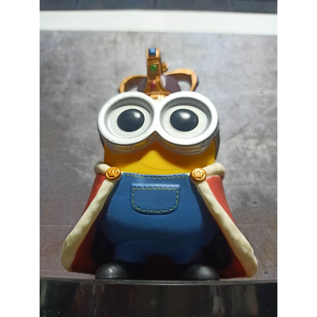Figure Desplicable Me Character Minion King Bob Funko Pop